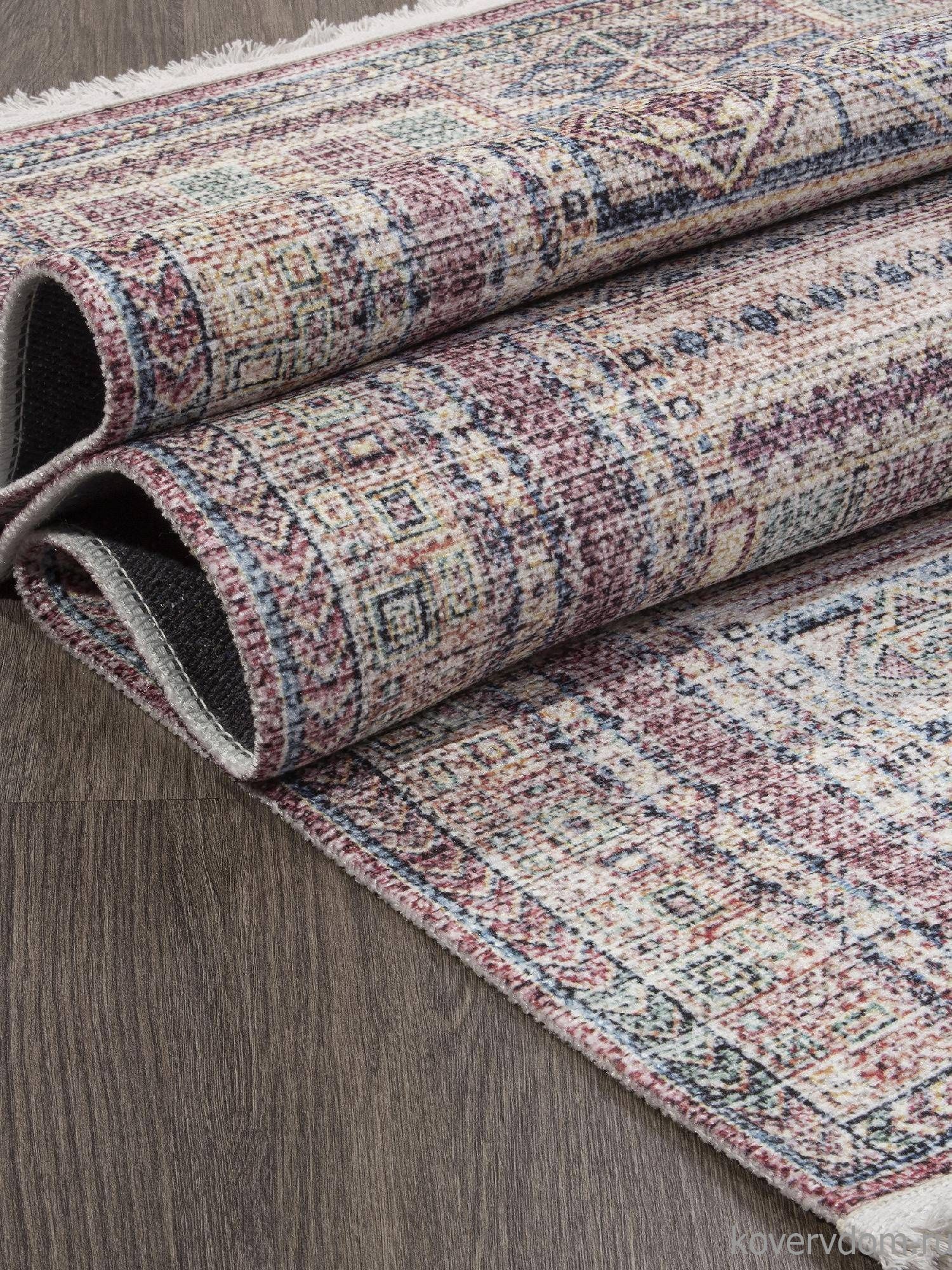 Ковер из полиэстера ЛОТУС AB103A КРАСНЫЙ / СИНИЙ Ковер из полиэстера ЛОТУС AB103A КРАСНЫЙ / СИНИЙ