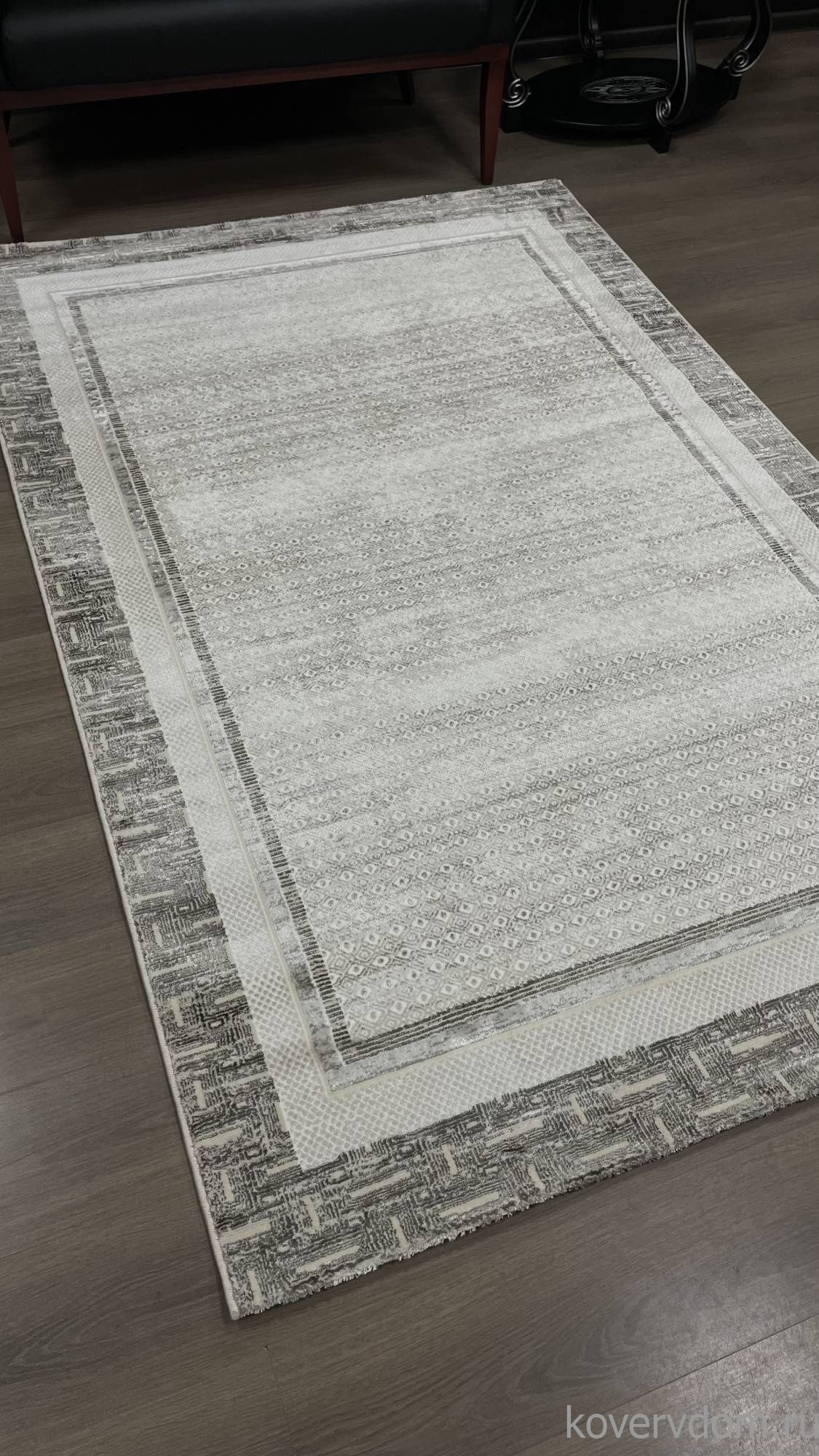 Ковер LILY 9317A S.WHITE / P.VIZON