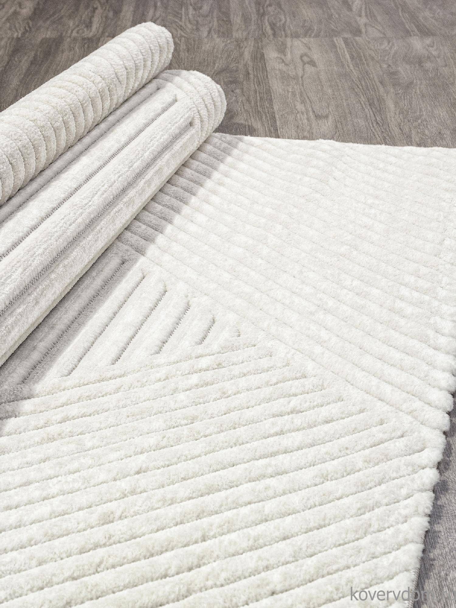 Ковер JUNO-A E132AW CREAM / CREAM Ковер JUNO-A E132AW CREAM / CREAM