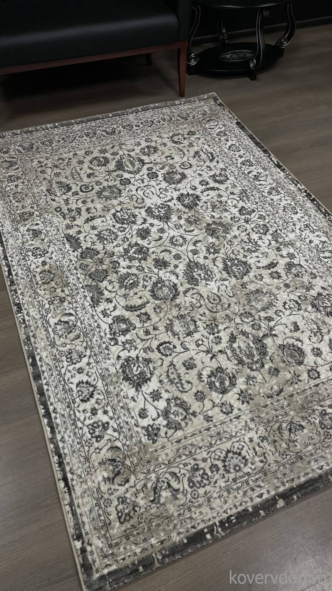 Ковер LILY 8504A S.WHITE / P.VIZON